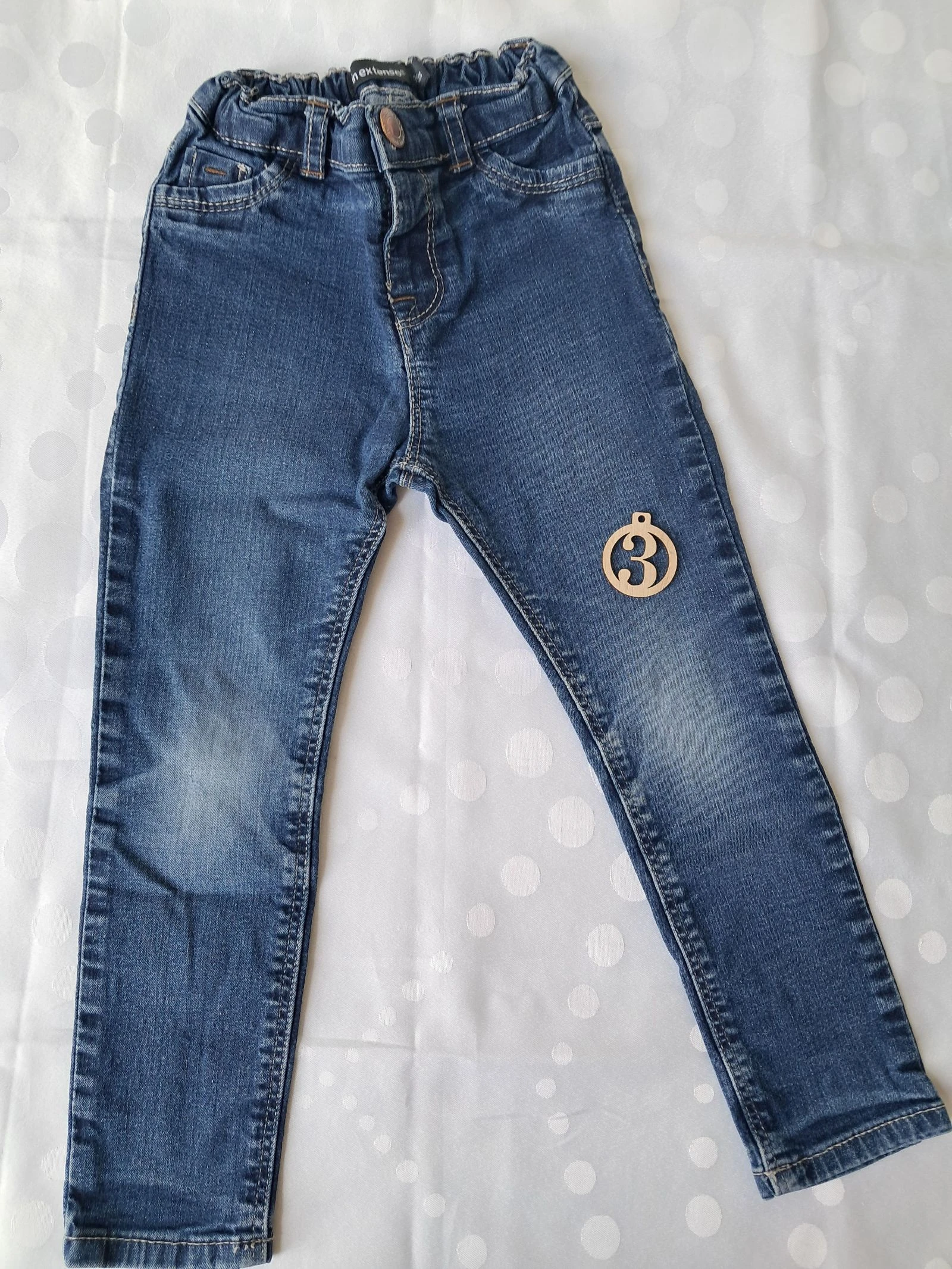 Jeans slim taille 98cm 